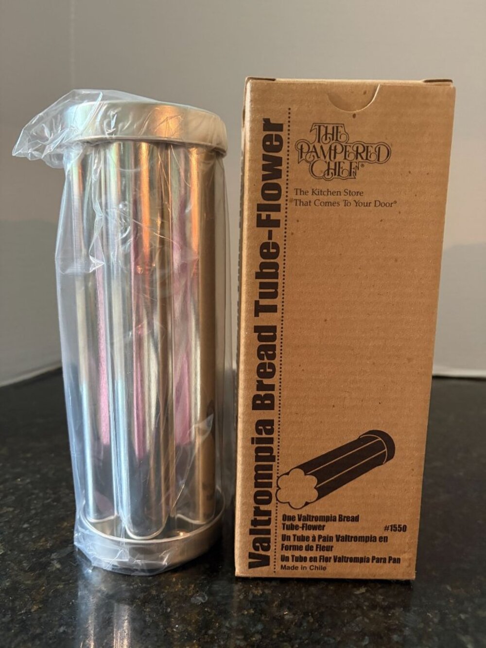 Pampered Chef Stainless Steel 9" Valtrompia  Flower Bread Tube, 1550, NIB